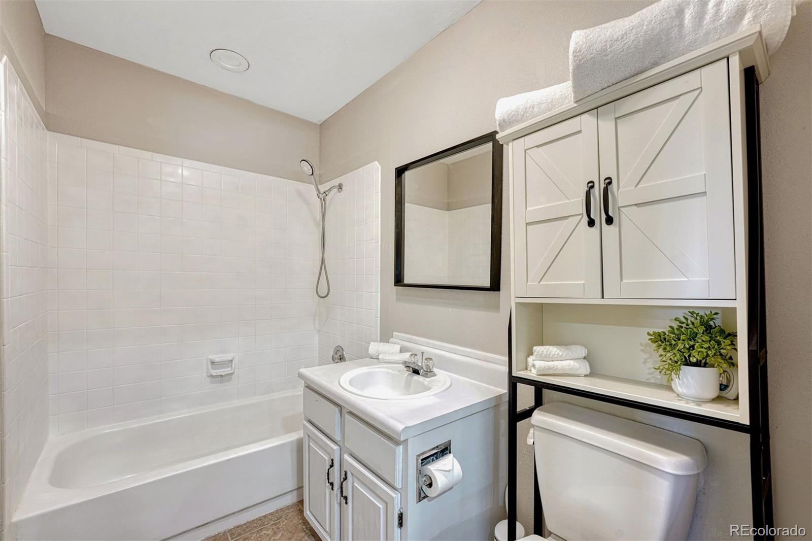 MLS Image #4 for 929 s arcadia street,colorado springs, Colorado