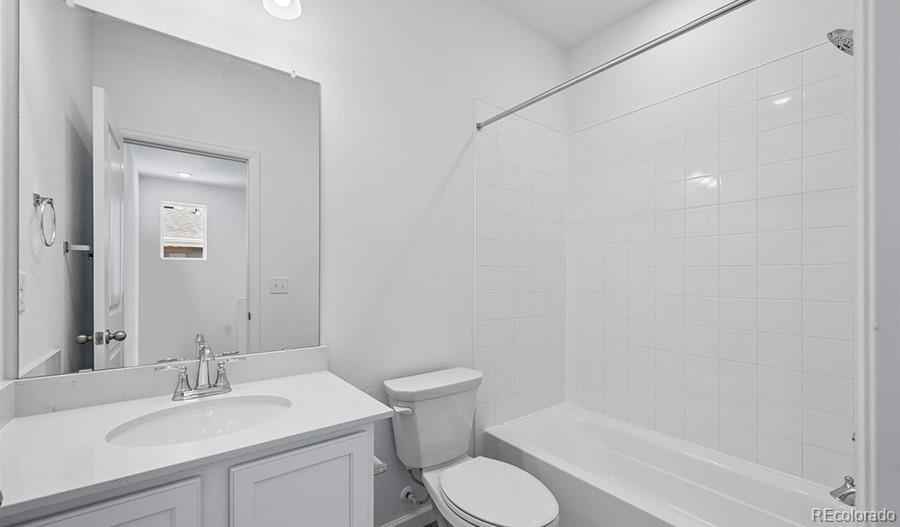 MLS Image #14 for 21373 e 67th avenue,aurora, Colorado