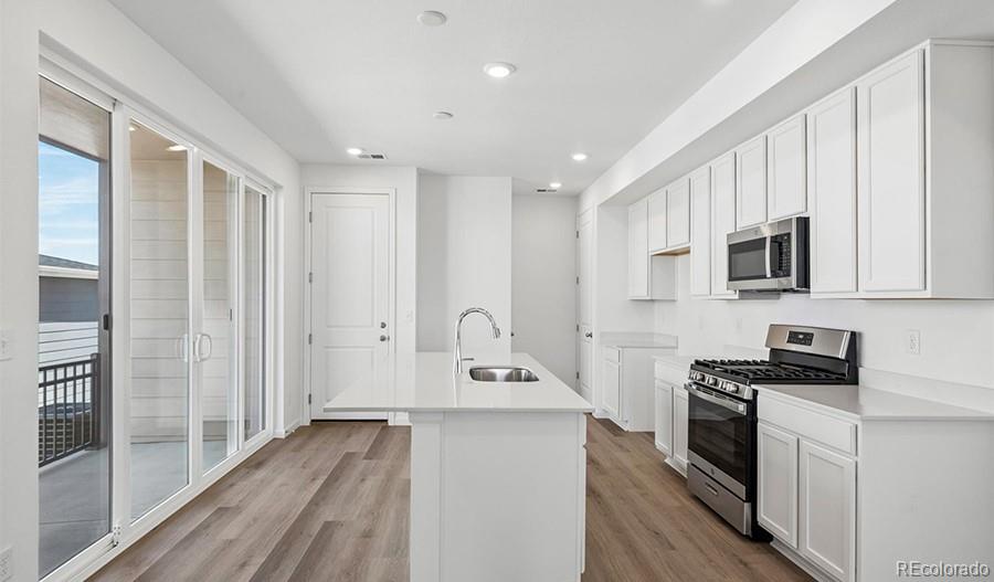 MLS Image #6 for 21373 e 67th avenue,aurora, Colorado
