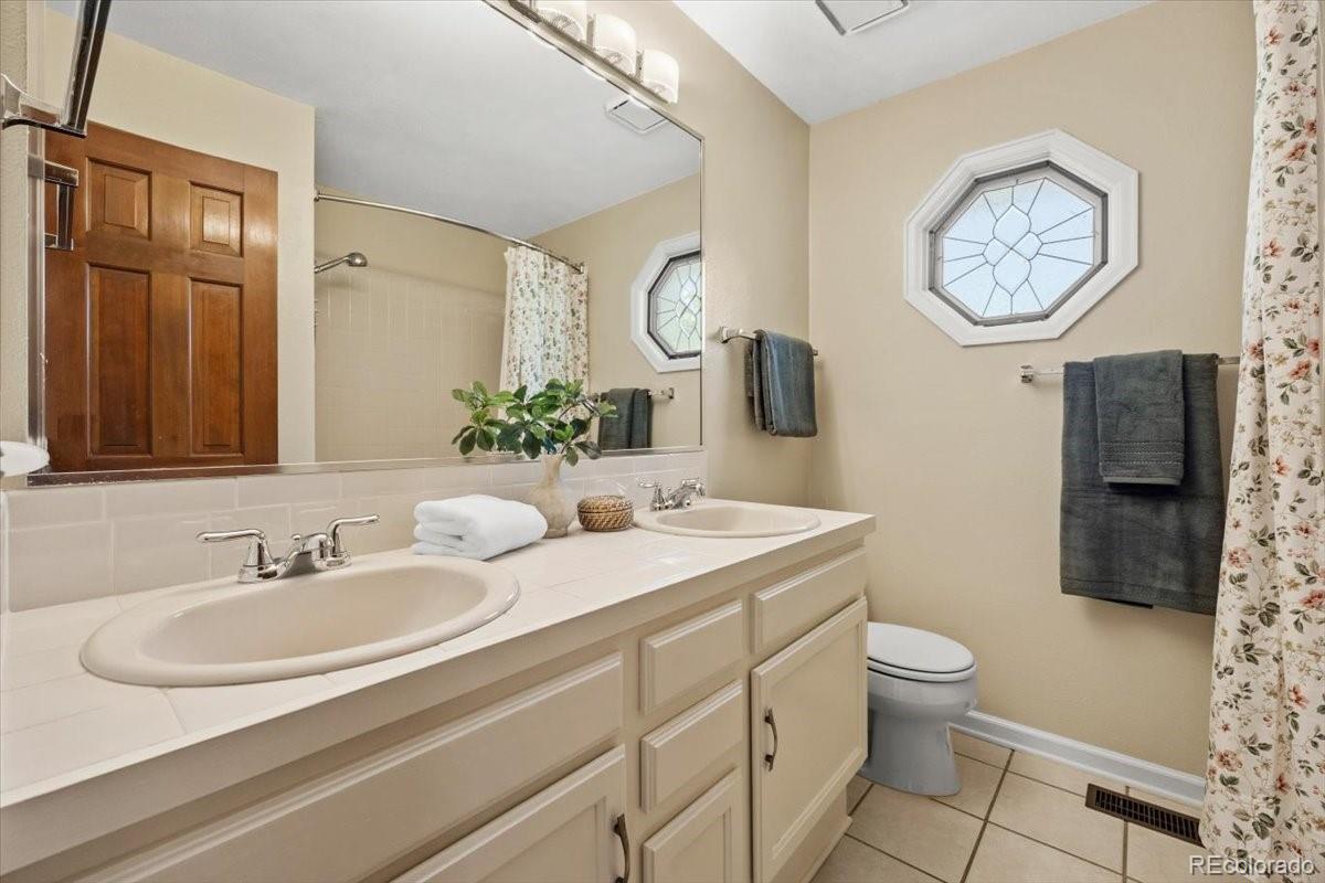 MLS Image #28 for 16793 e prentice circle,aurora, Colorado