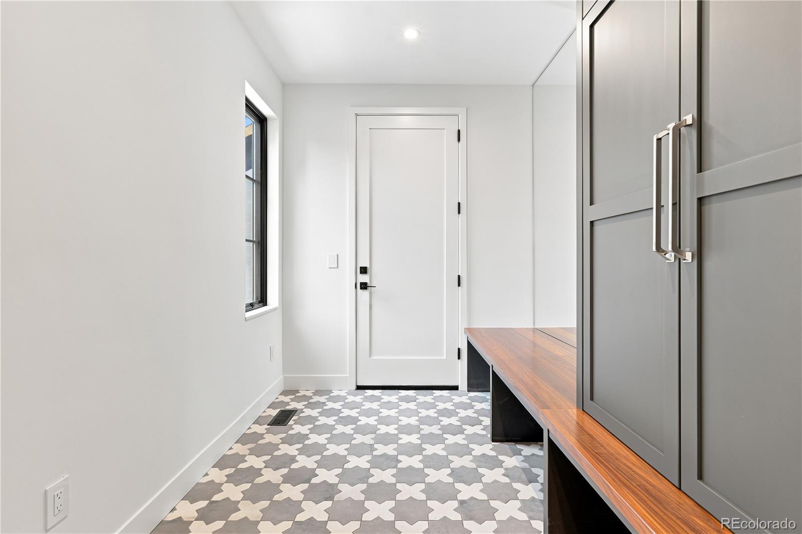 MLS Image #37 for 1505 s gaylord street,denver, Colorado