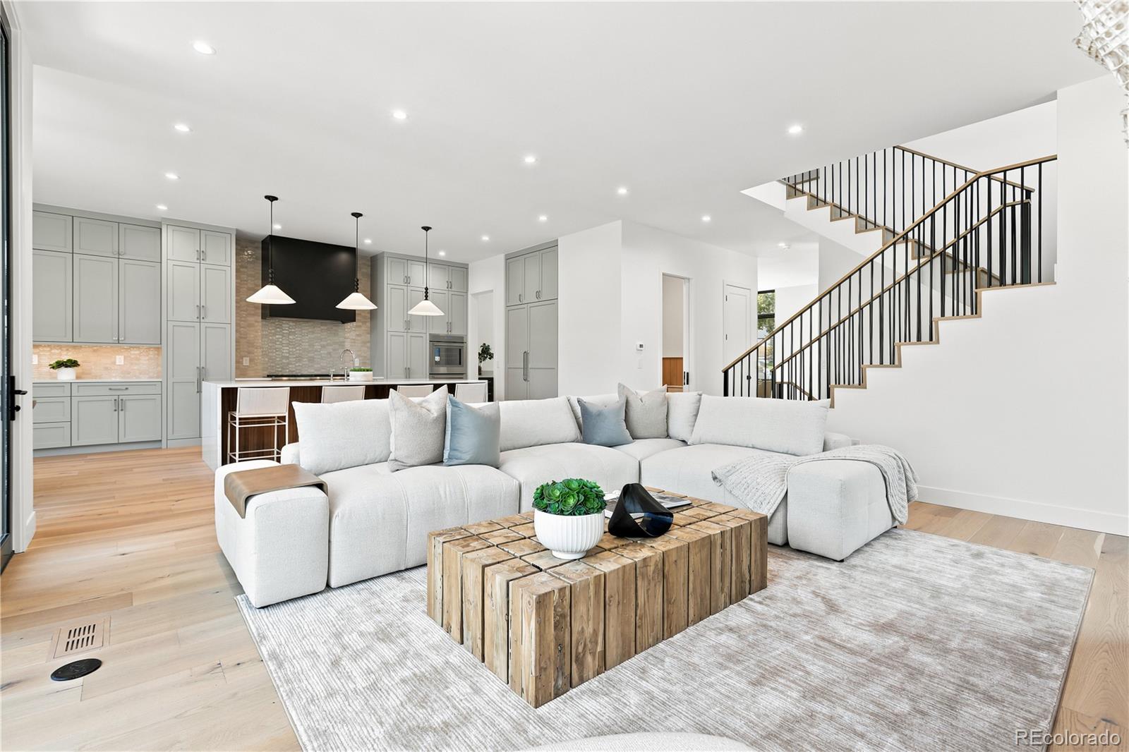 MLS Image #6 for 1505 s gaylord street,denver, Colorado