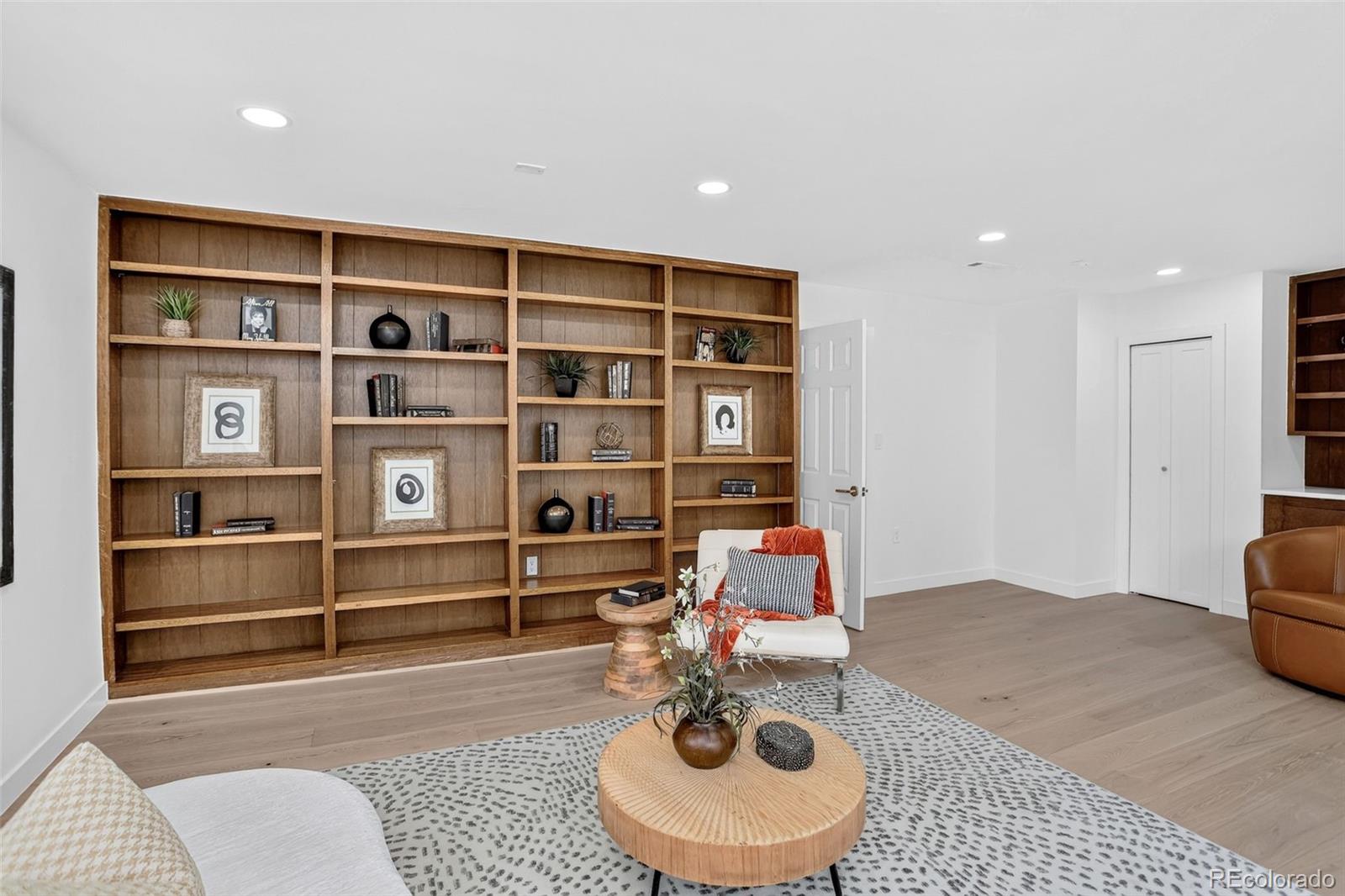 MLS Image #19 for 3723 s hudson street,denver, Colorado