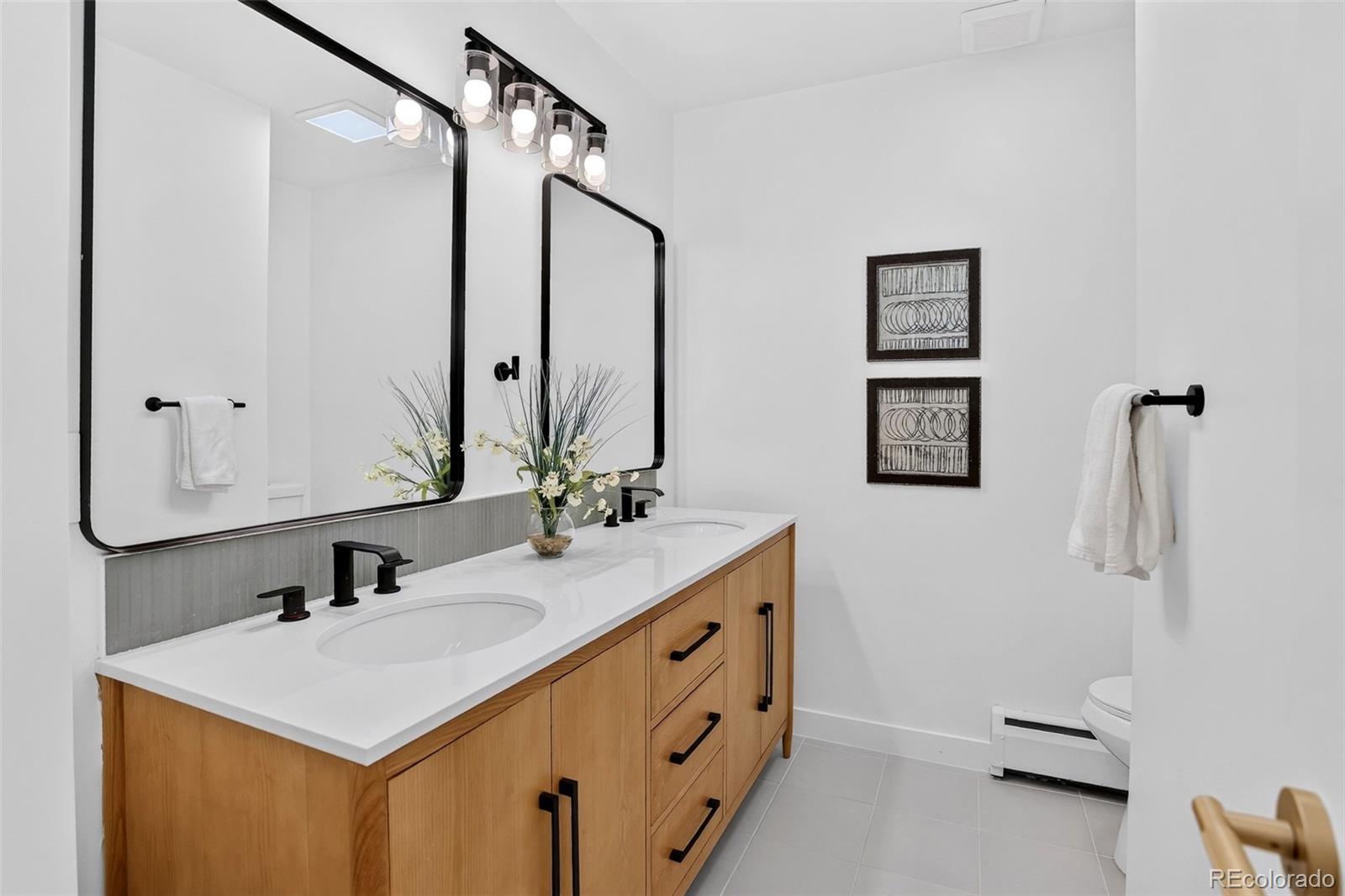 MLS Image #28 for 3723 s hudson street,denver, Colorado