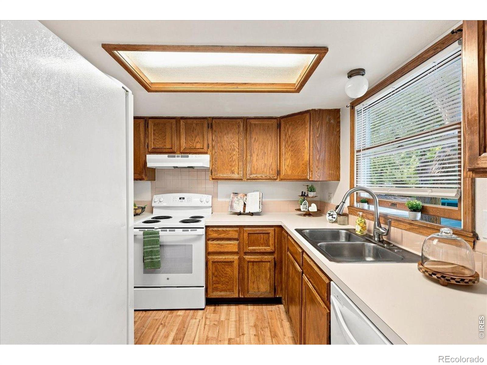 MLS Image #7 for 228 e 42nd street,loveland, Colorado