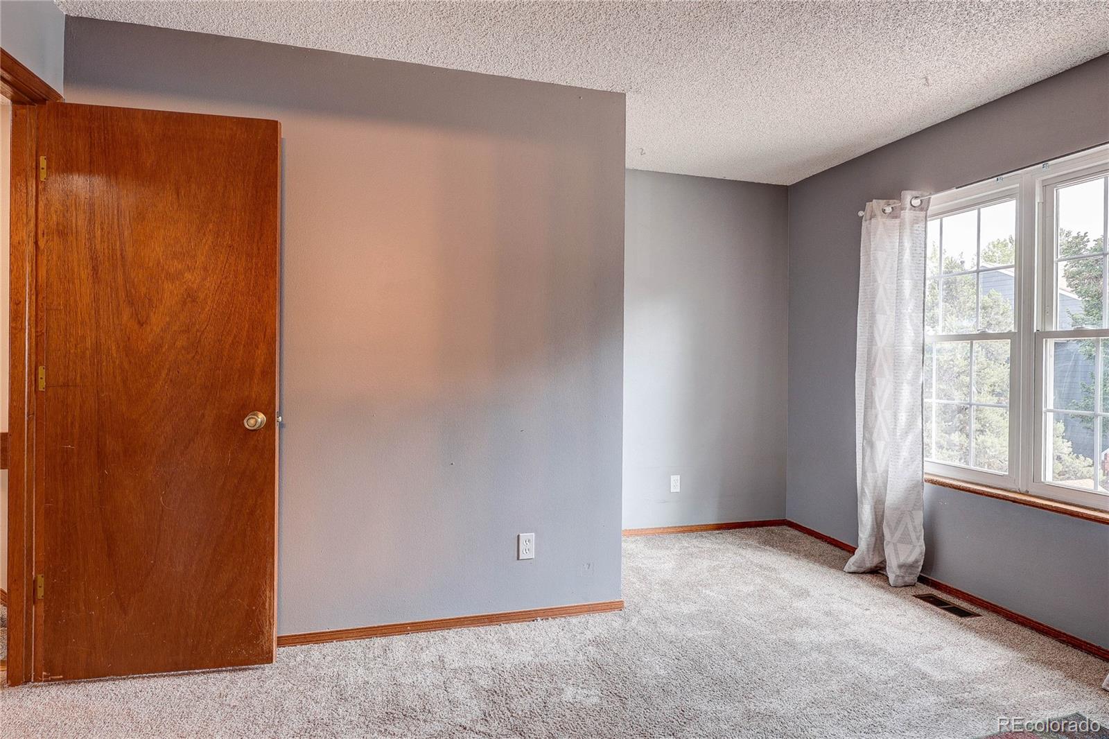 MLS Image #20 for 2054 s balsam street,lakewood, Colorado