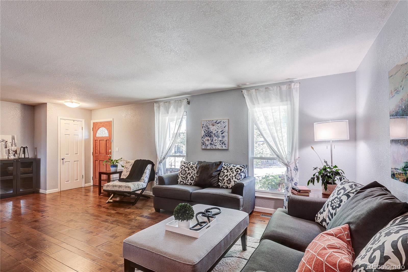 MLS Image #3 for 2507 s ouray way,aurora, Colorado