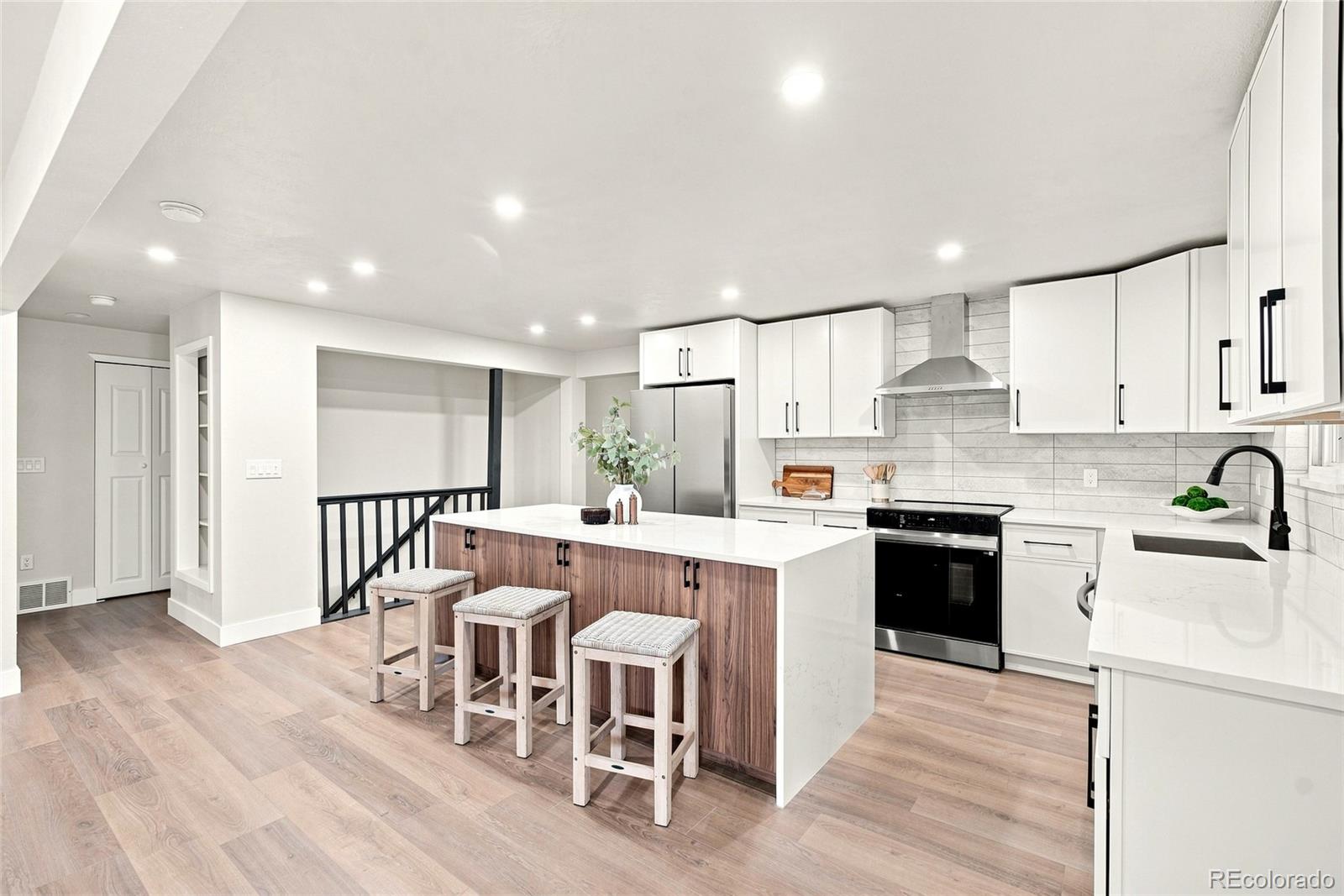 MLS Image #8 for 12128 w 62nd place,arvada, Colorado