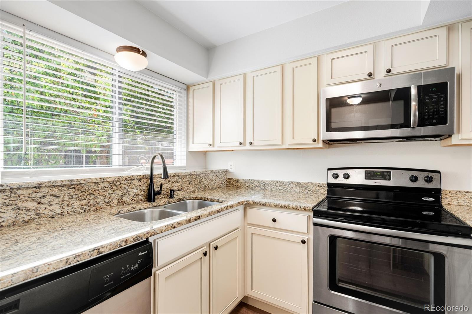 MLS Image #4 for 6615 w 84th way,arvada, Colorado