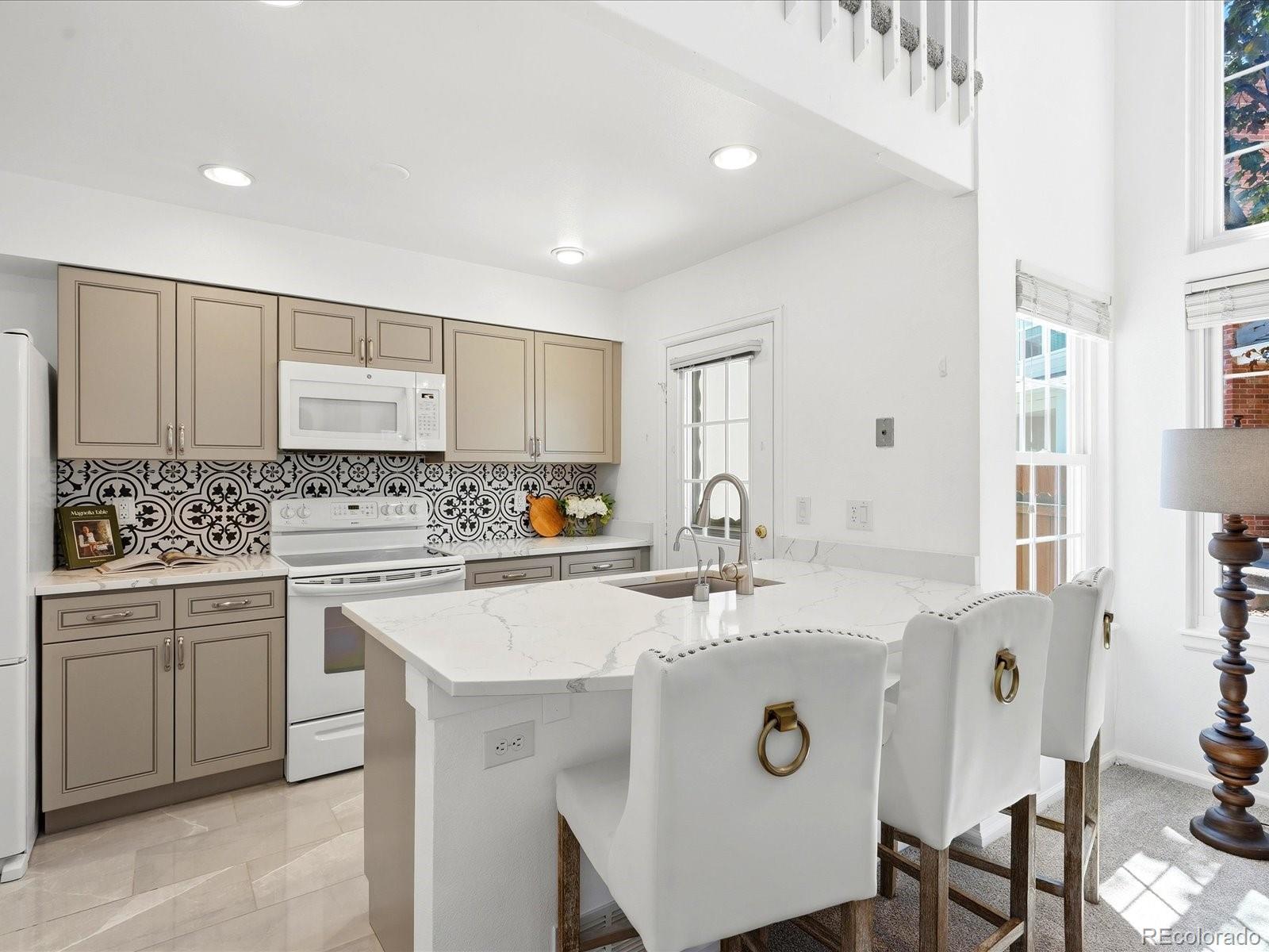 MLS Image #5 for 8386 w 87th drive a,arvada, Colorado