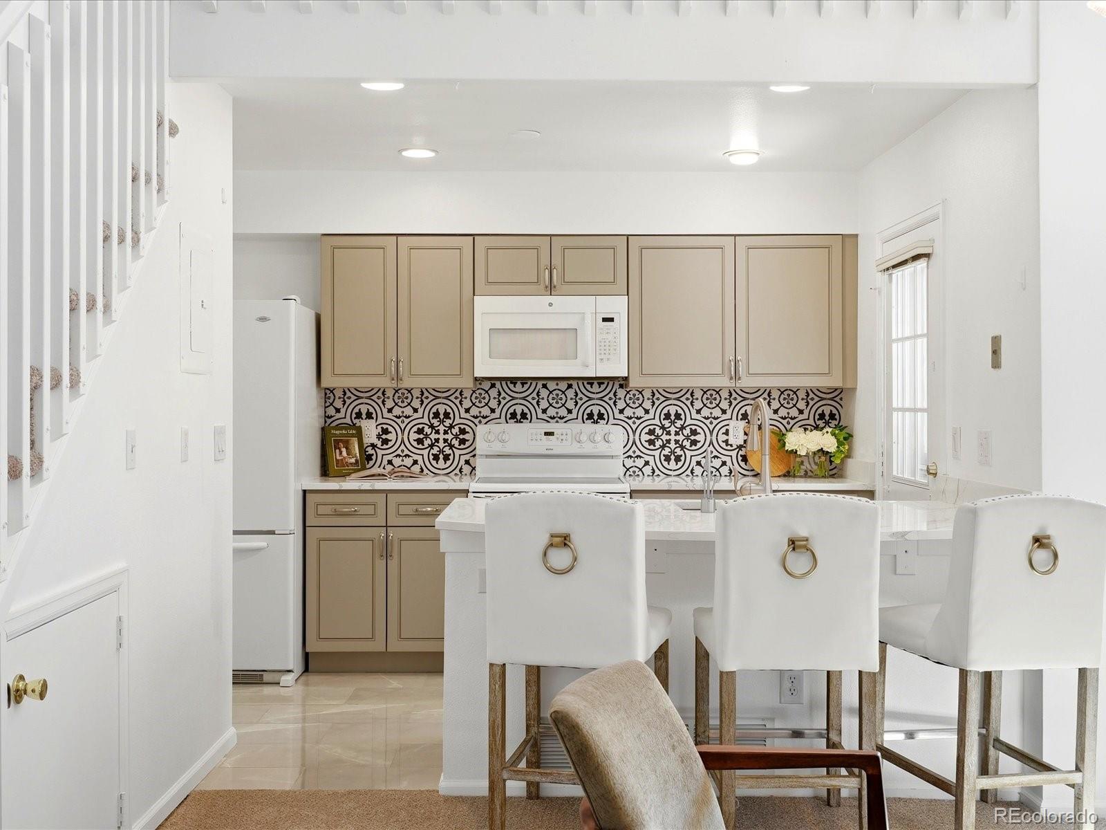 MLS Image #6 for 8386 w 87th drive a,arvada, Colorado