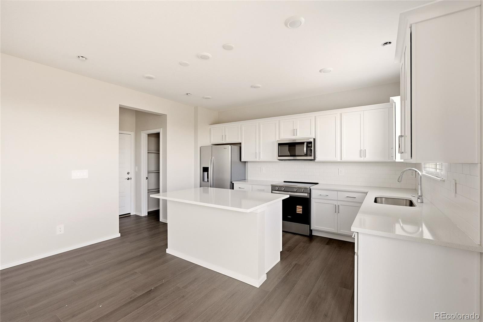MLS Image #3 for 25251 e evans drive,aurora, Colorado