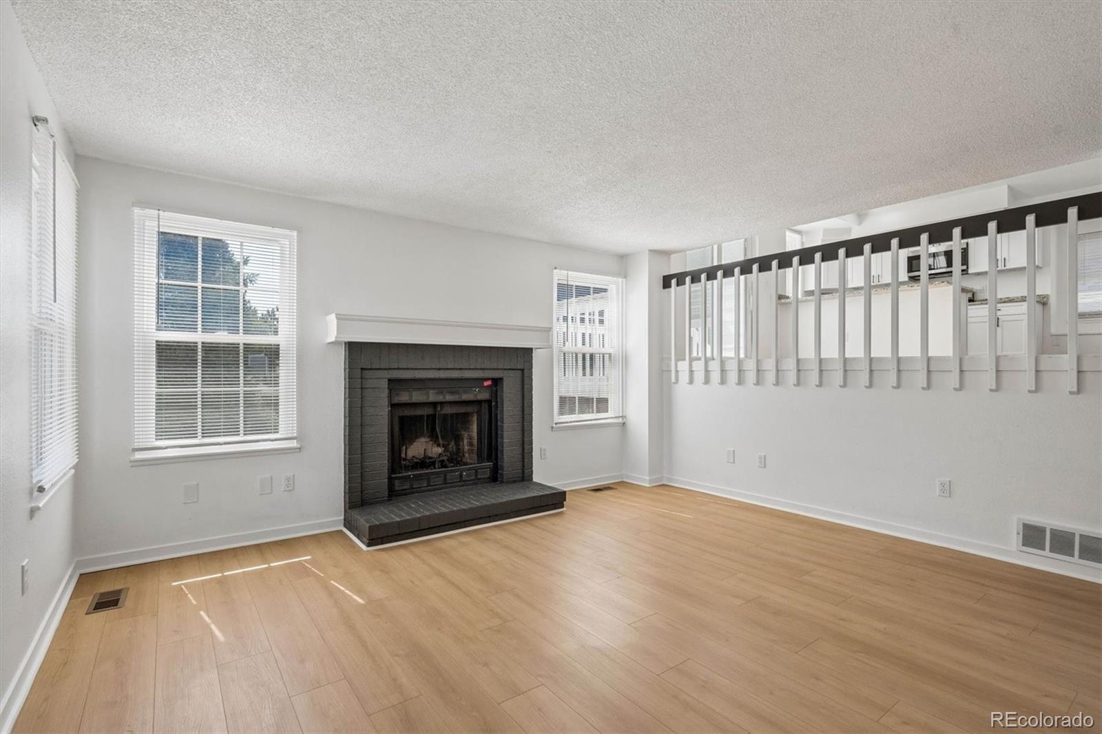 MLS Image #13 for 1156 s rifle circle,aurora, Colorado