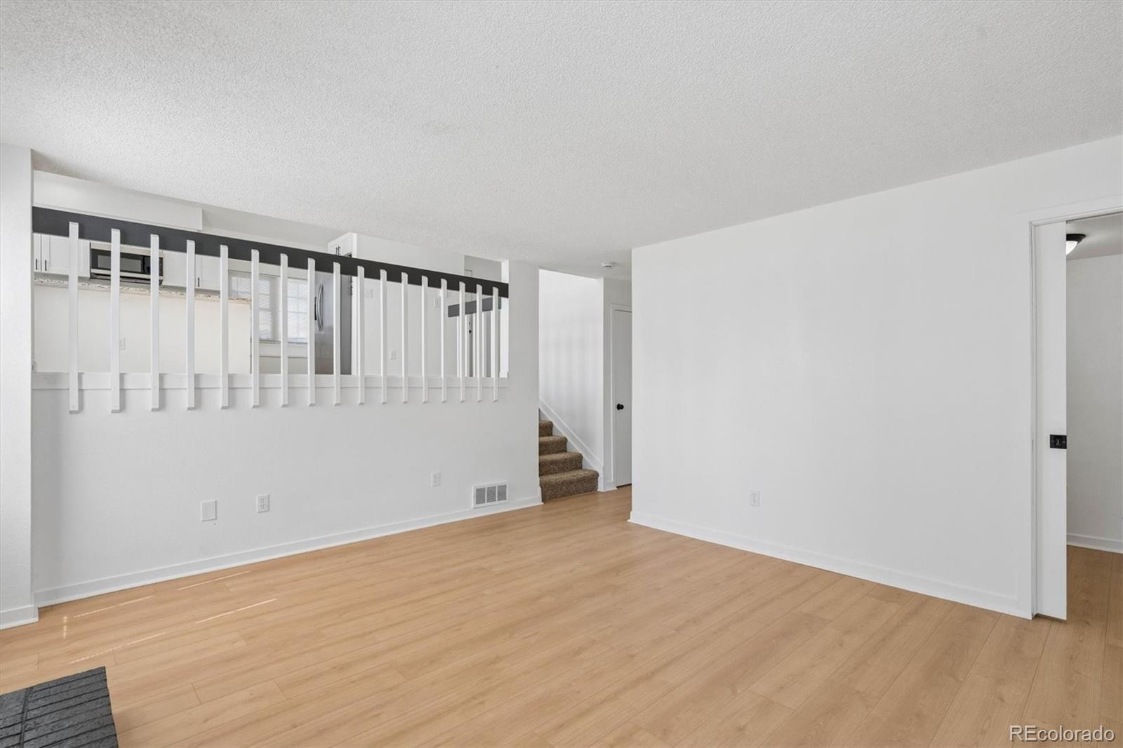 MLS Image #14 for 1156 s rifle circle,aurora, Colorado