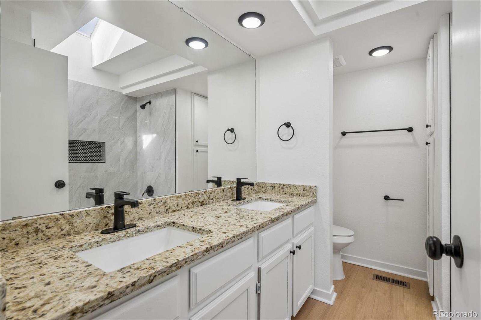 MLS Image #18 for 1156 s rifle circle,aurora, Colorado