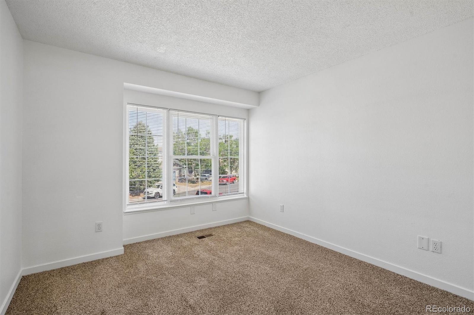 MLS Image #21 for 1156 s rifle circle,aurora, Colorado