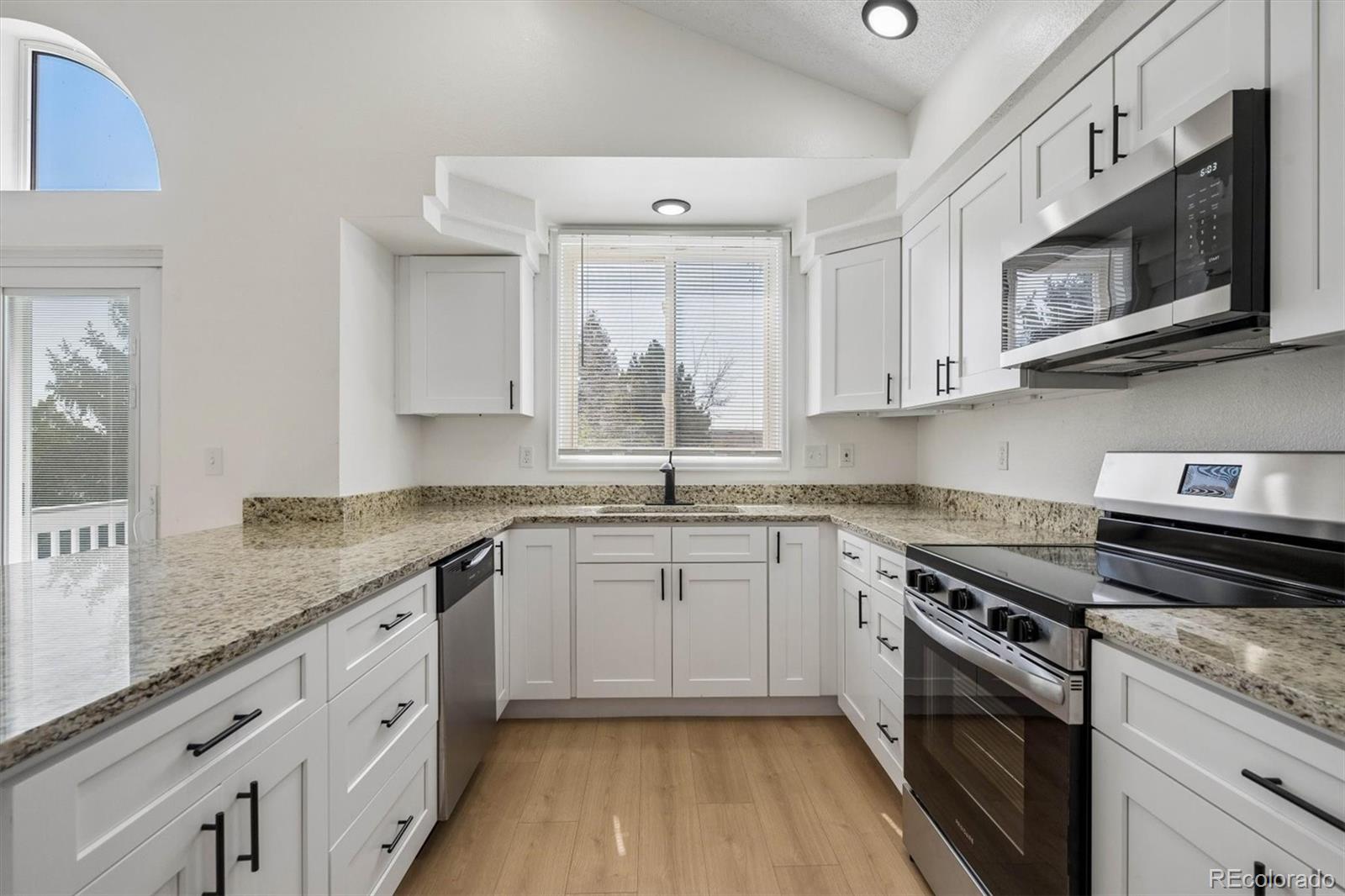 MLS Image #9 for 1156 s rifle circle,aurora, Colorado