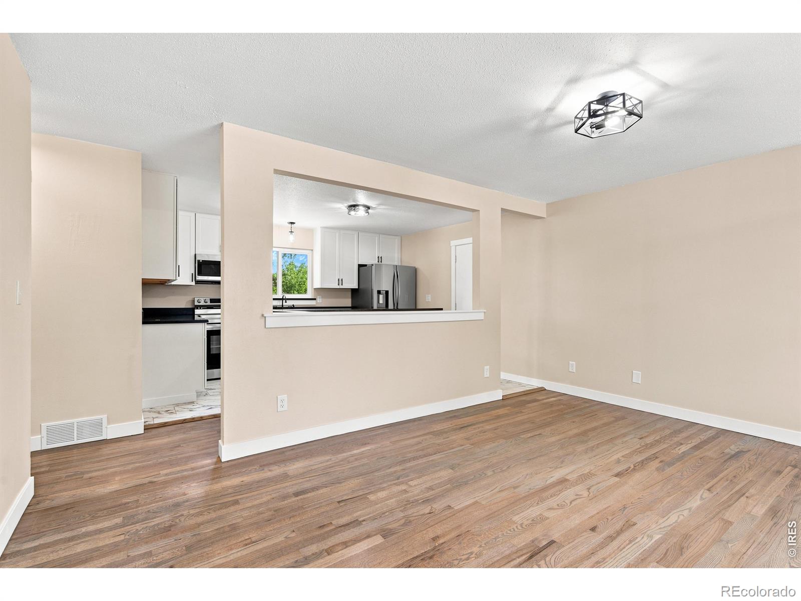 MLS Image #4 for 1824  24th ave ct,greeley, Colorado