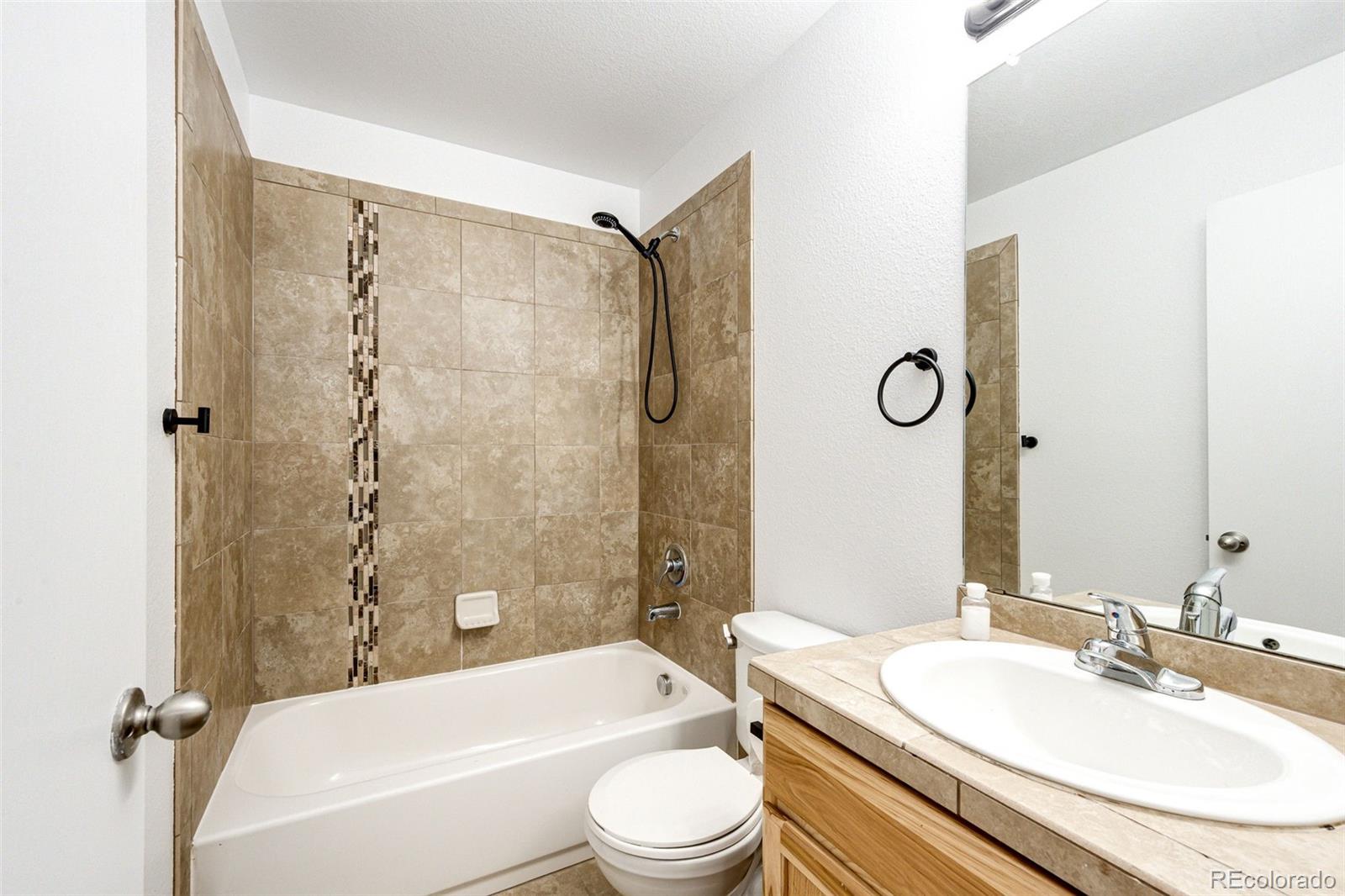 MLS Image #16 for 2703  rose hill street,strasburg, Colorado