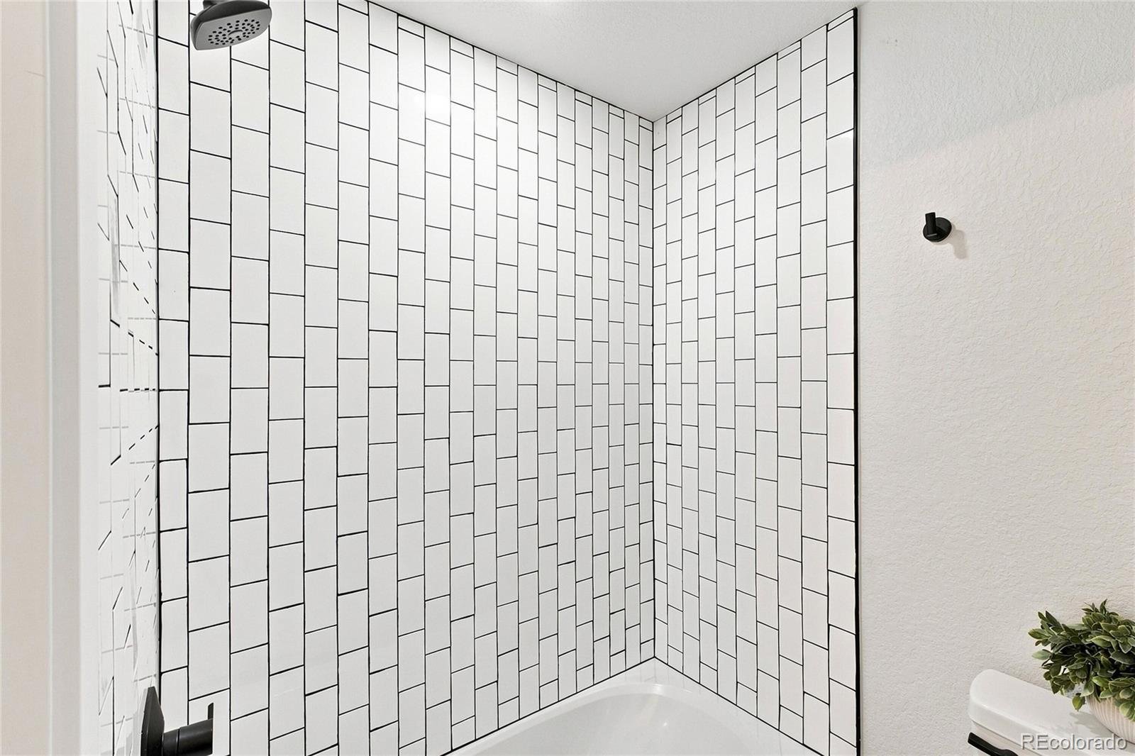 MLS Image #10 for 7042 e wesley avenue,denver, Colorado