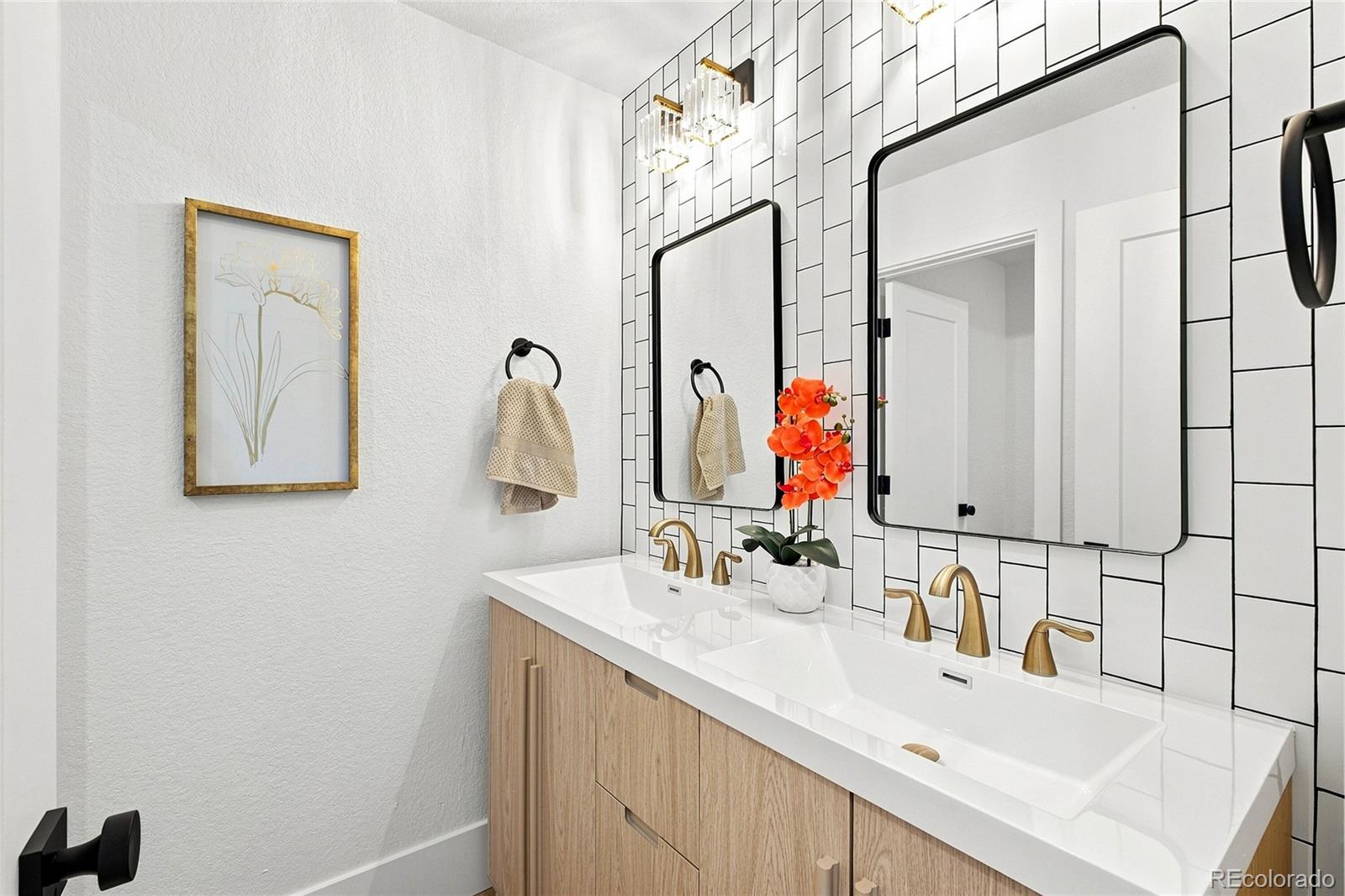 MLS Image #11 for 7042 e wesley avenue,denver, Colorado