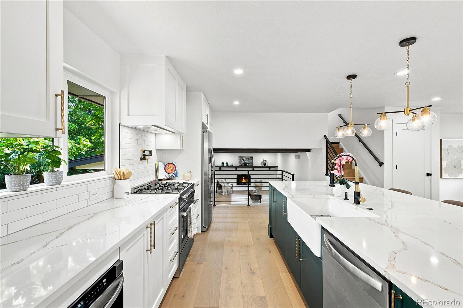 MLS Image #5 for 7042 e wesley avenue,denver, Colorado