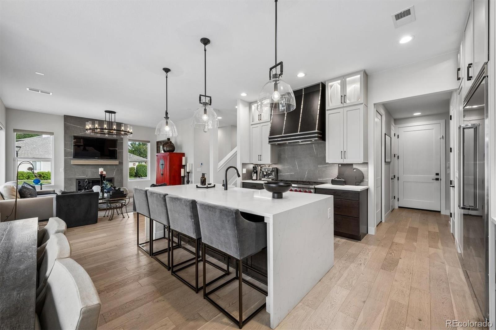 MLS Image #12 for 888 s valentia street,denver, Colorado