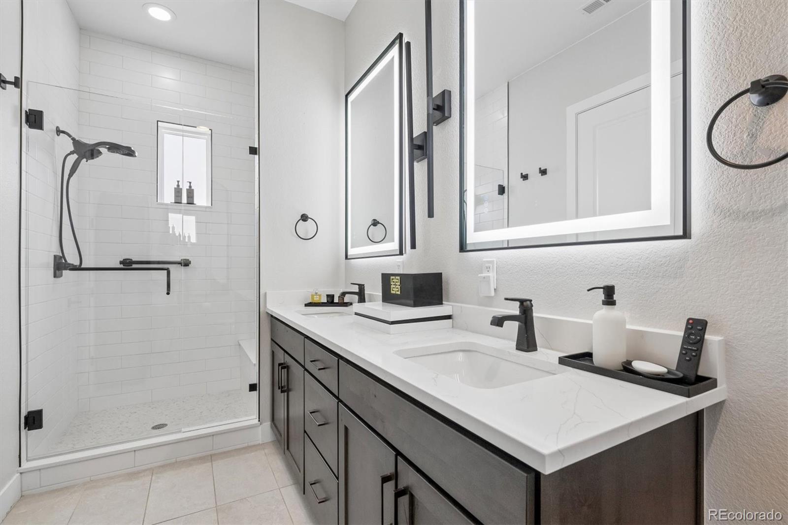 MLS Image #17 for 888 s valentia street,denver, Colorado