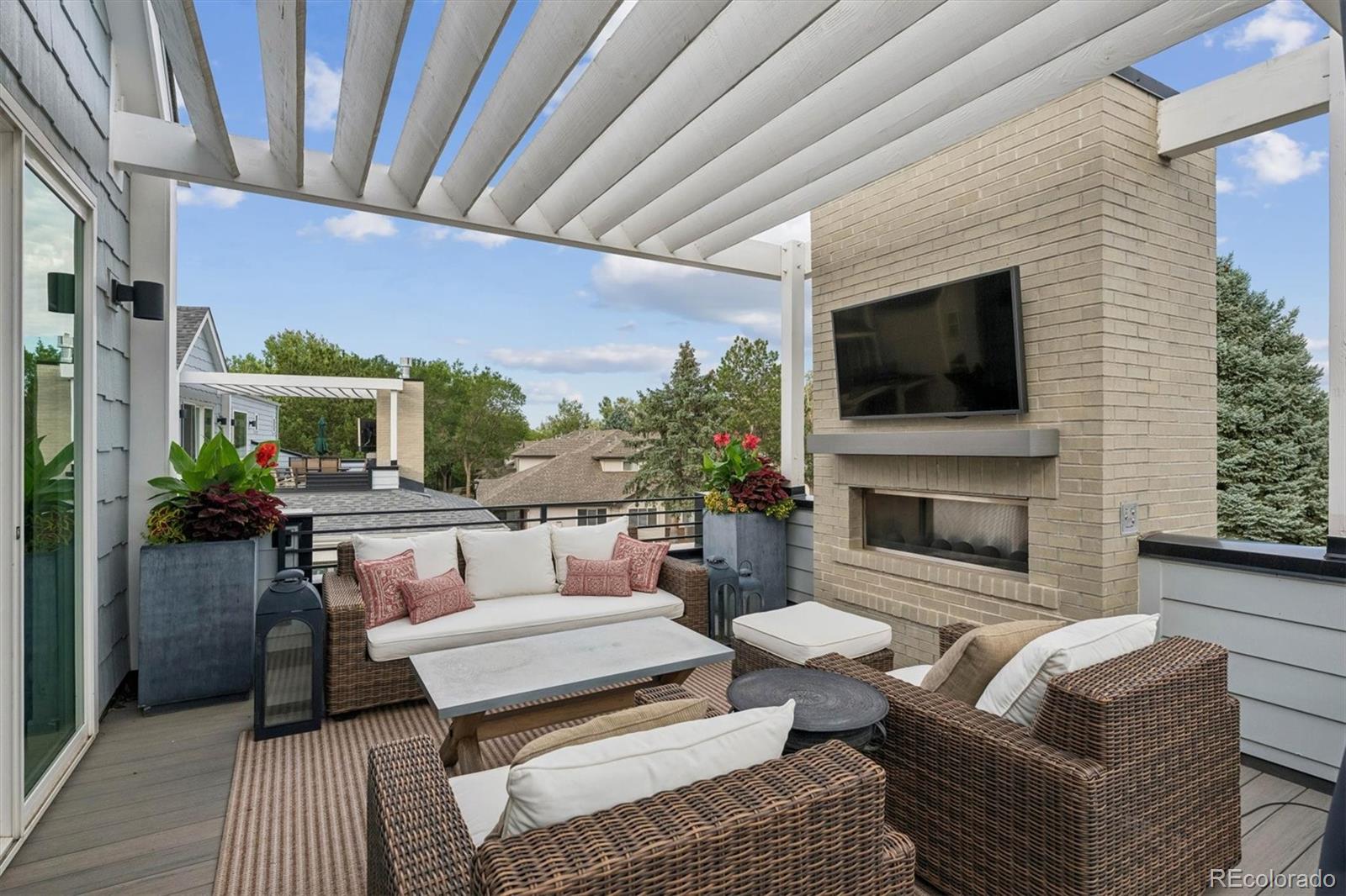 MLS Image #28 for 888 s valentia street,denver, Colorado