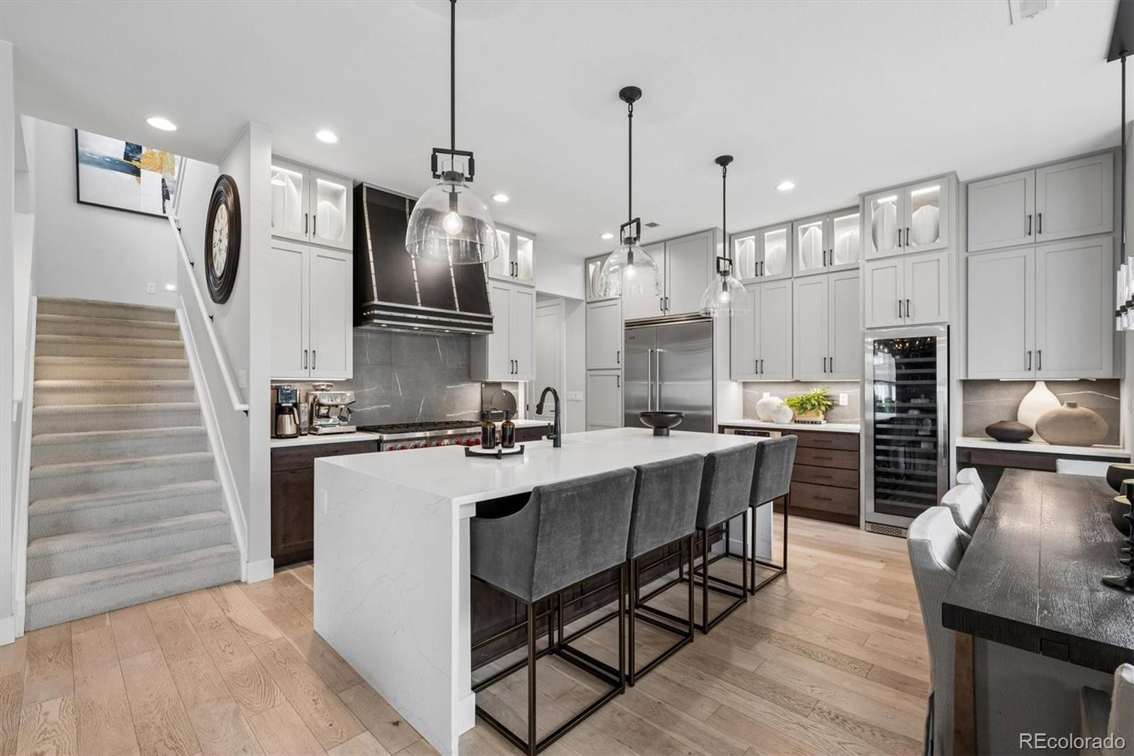 MLS Image #8 for 888 s valentia street,denver, Colorado