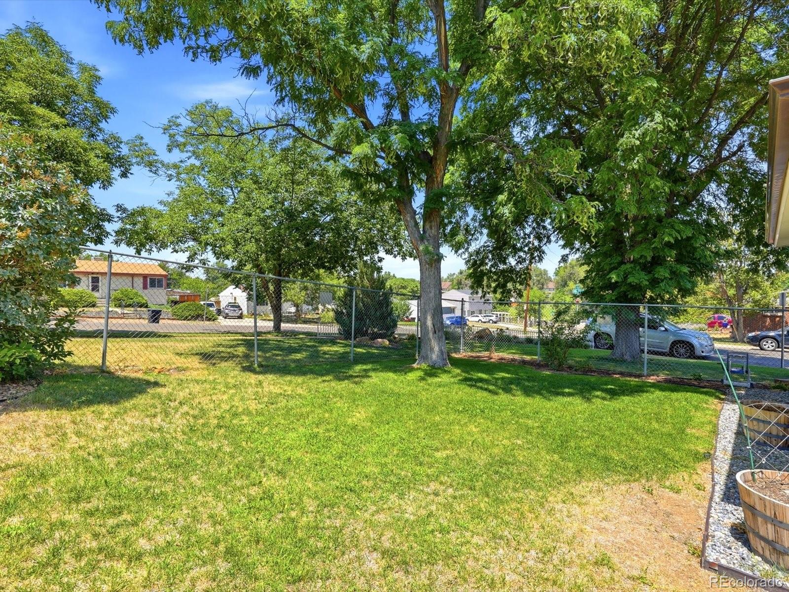 MLS Image #25 for 1700 s irving street,denver, Colorado
