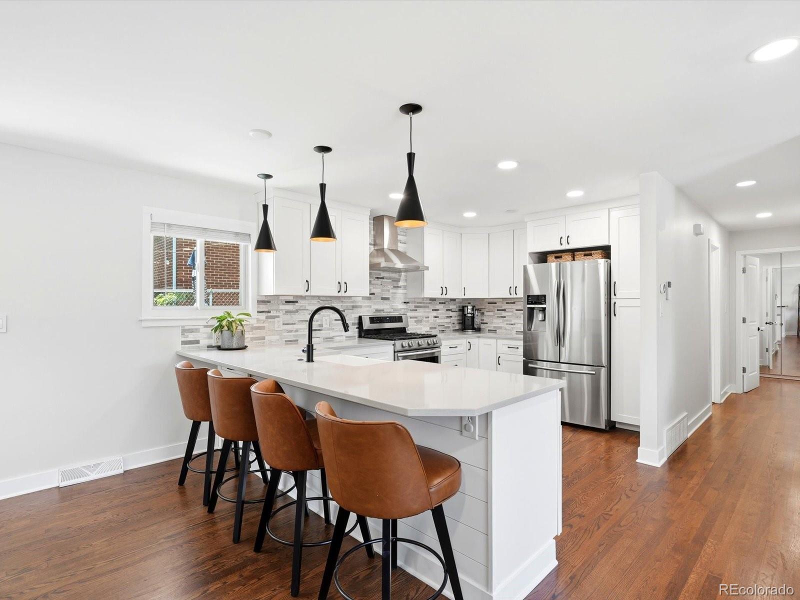 MLS Image #4 for 1700 s irving street,denver, Colorado
