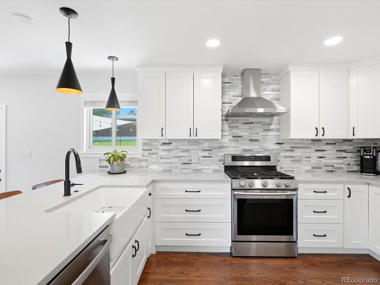 MLS Image #6 for 1700 s irving street,denver, Colorado