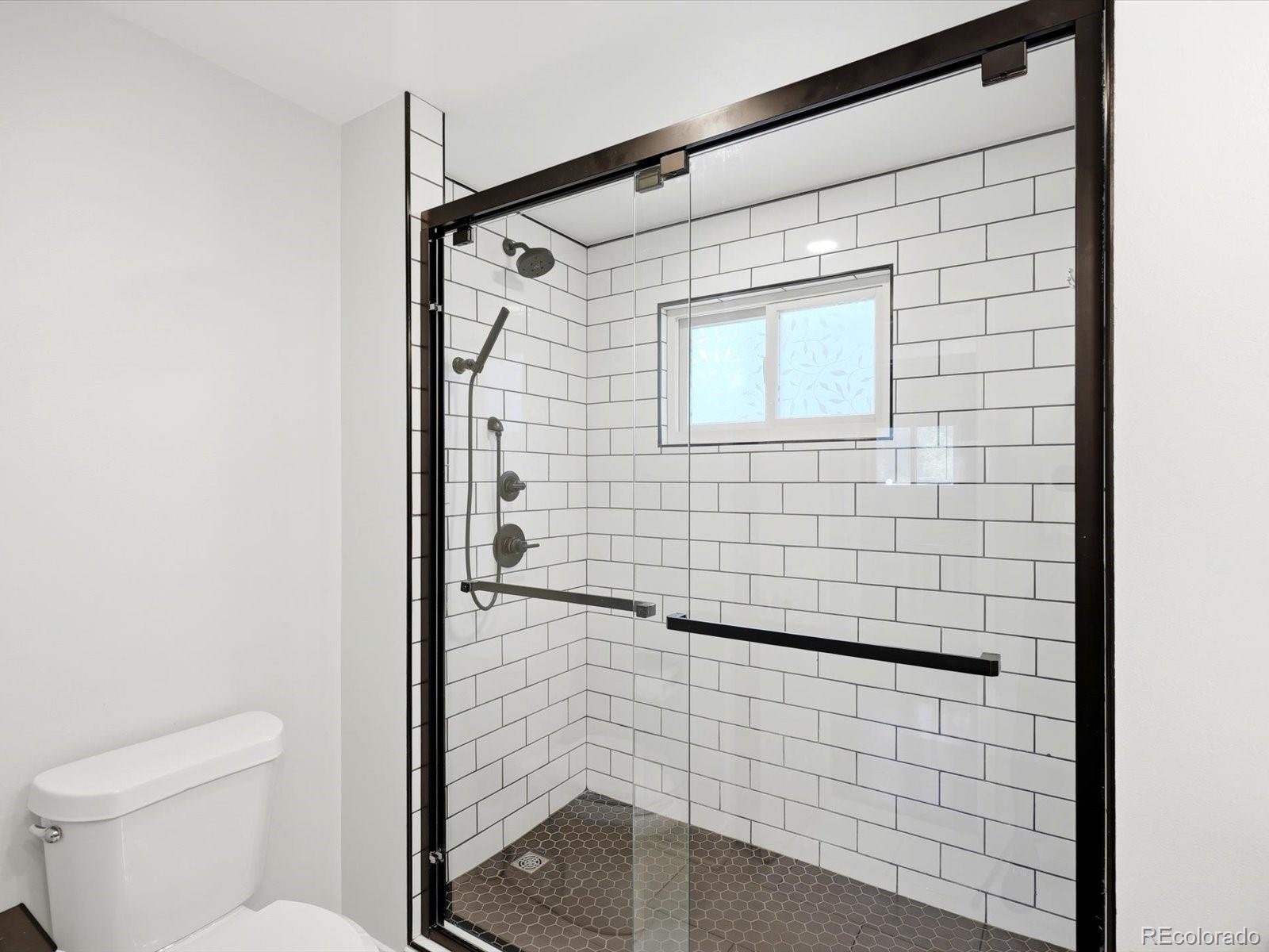 MLS Image #9 for 1700 s irving street,denver, Colorado