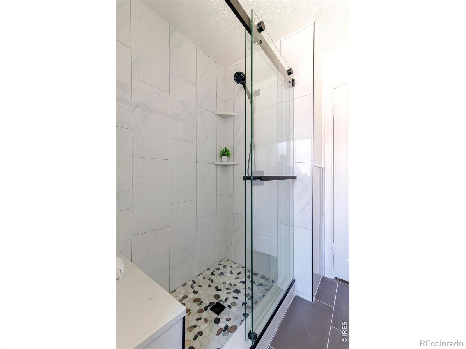 MLS Image #33 for 3026 w 39th avenue,denver, Colorado