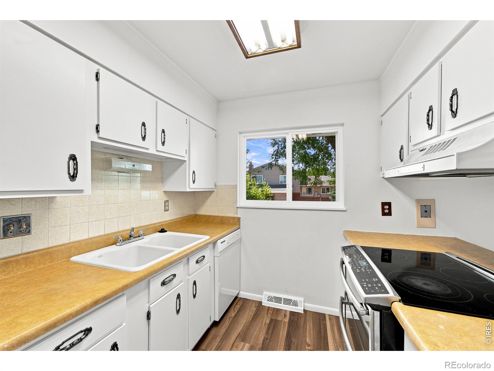 MLS Image #9 for 12818 w adriatic avenue,lakewood, Colorado