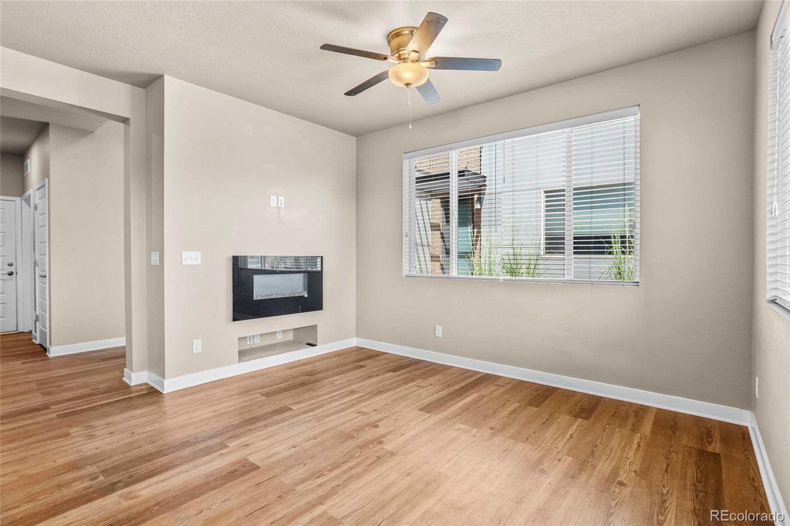 MLS Image #13 for 6647 n pecos street,denver, Colorado