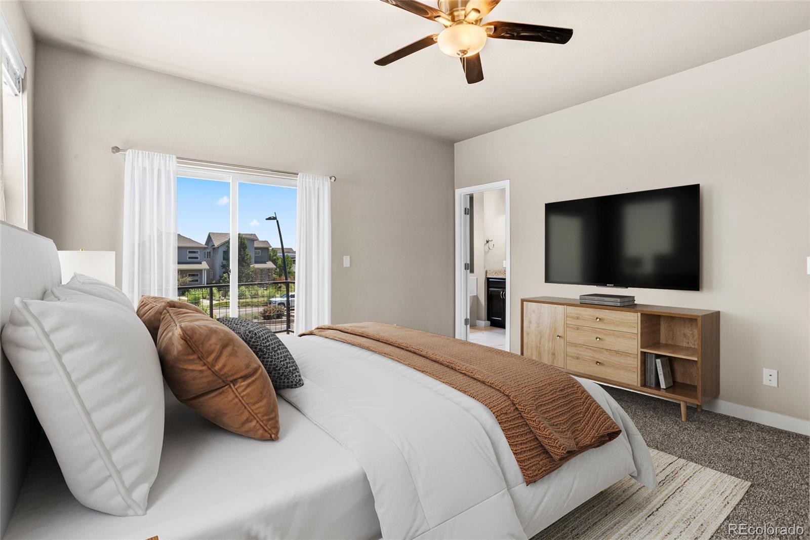 MLS Image #19 for 6647 n pecos street,denver, Colorado