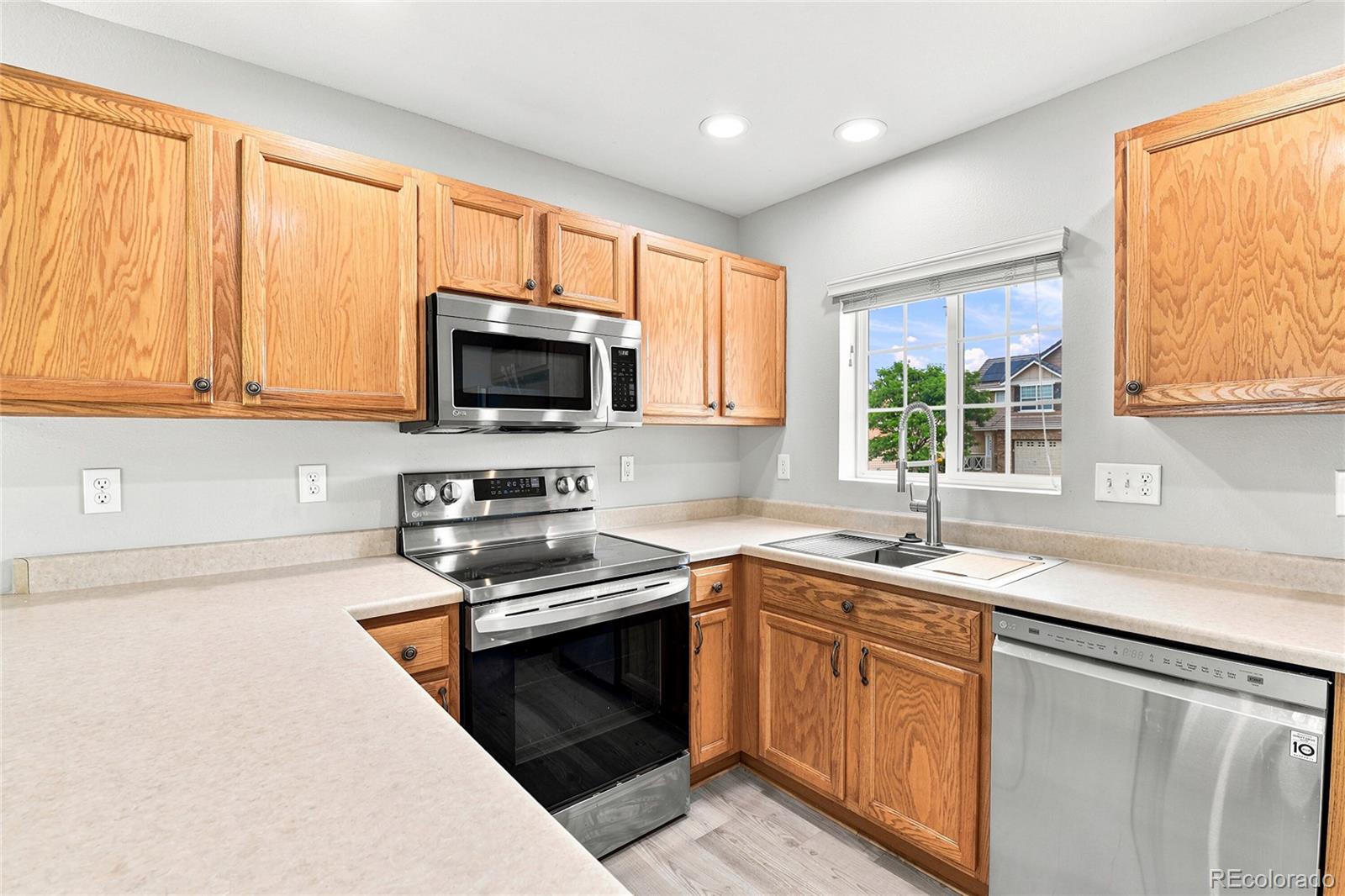 MLS Image #6 for 4221  beautiful circle,castle rock, Colorado