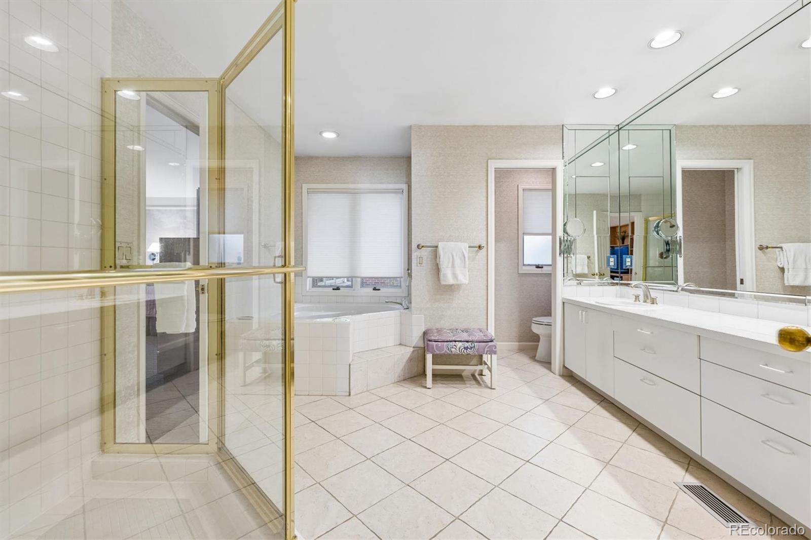MLS Image #7 for 2552 e alameda avenue,denver, Colorado