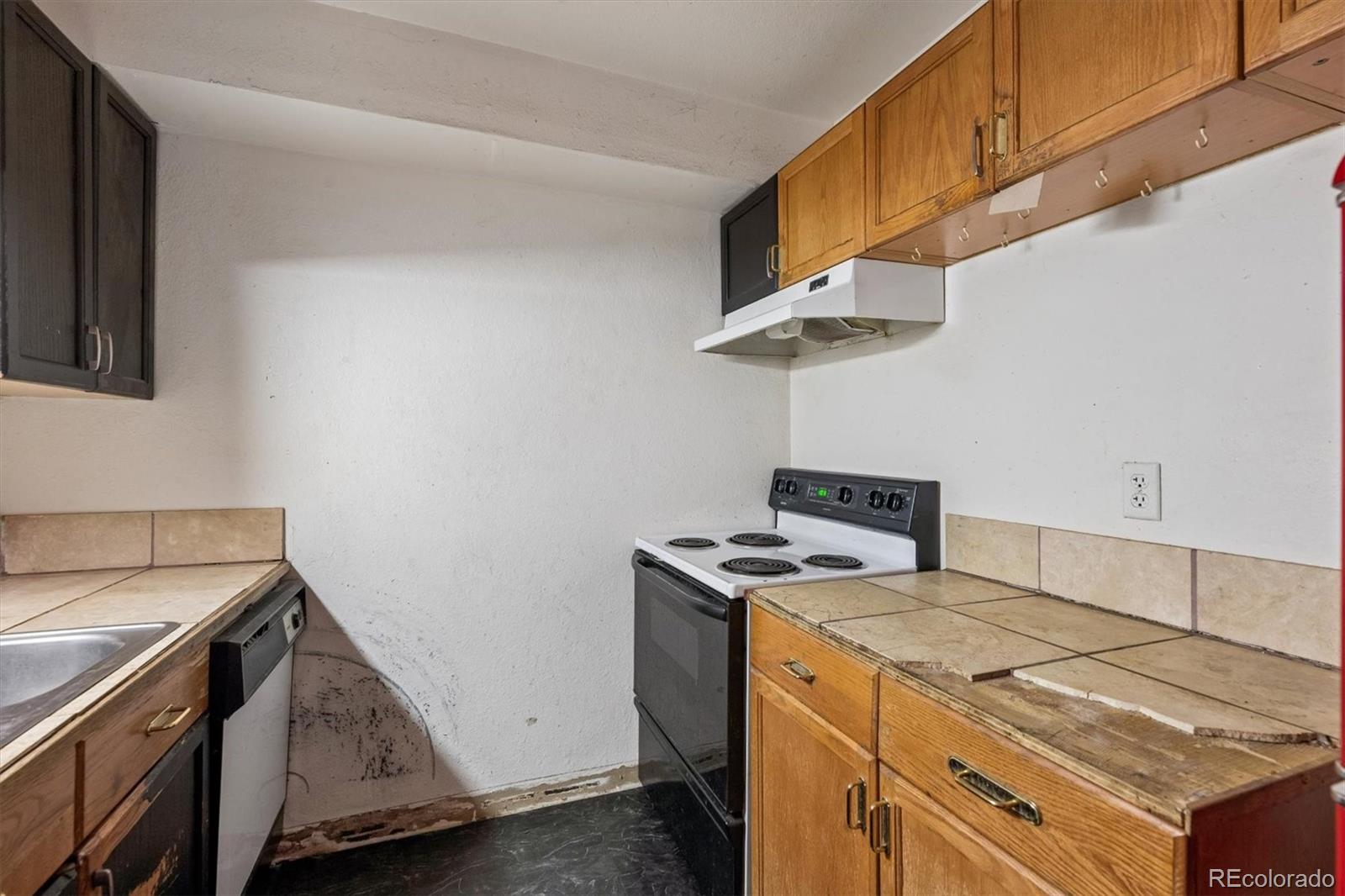 MLS Image #10 for 451  golden circle,golden, Colorado