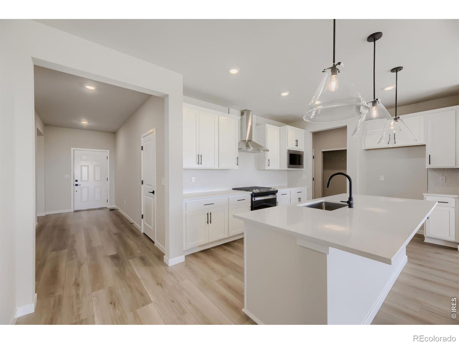MLS Image #4 for 322  rustic barn lane,berthoud, Colorado