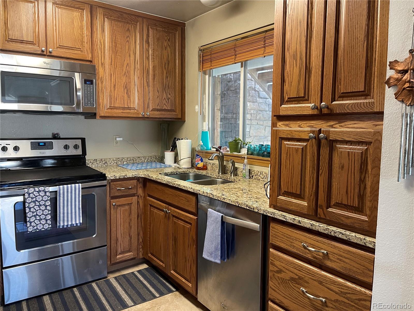MLS Image #6 for 972 s yukon street,lakewood, Colorado