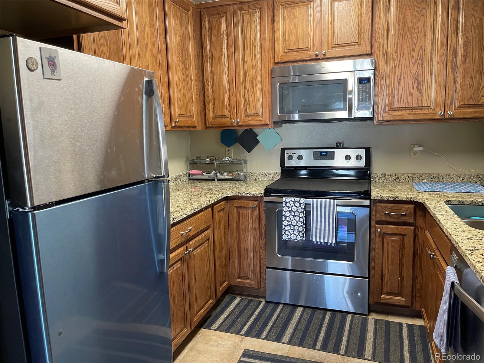 MLS Image #7 for 972 s yukon street,lakewood, Colorado