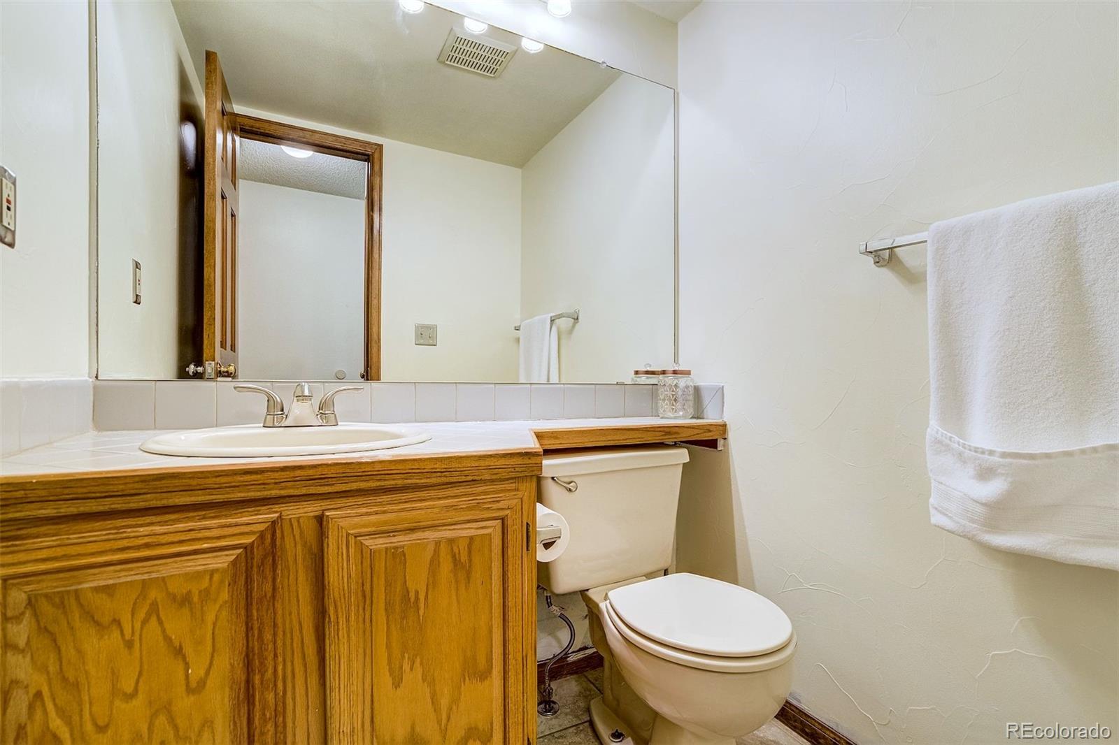 MLS Image #18 for 2077 e phillips place,littleton, Colorado