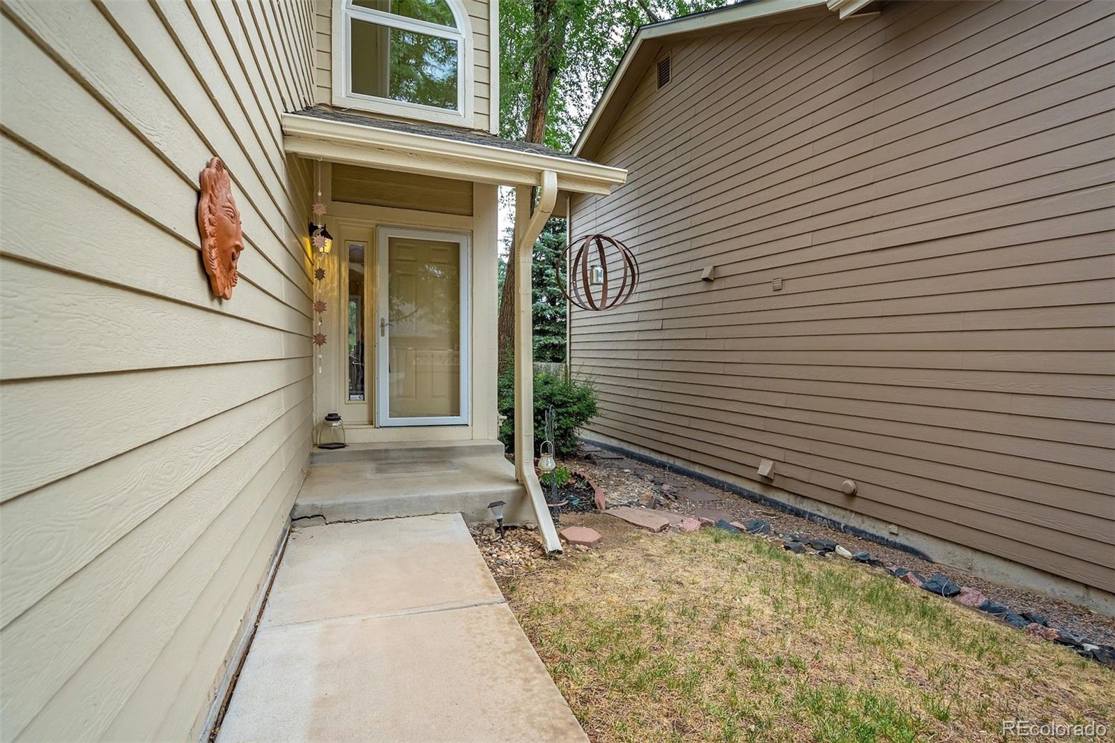 MLS Image #4 for 2077 e phillips place,littleton, Colorado