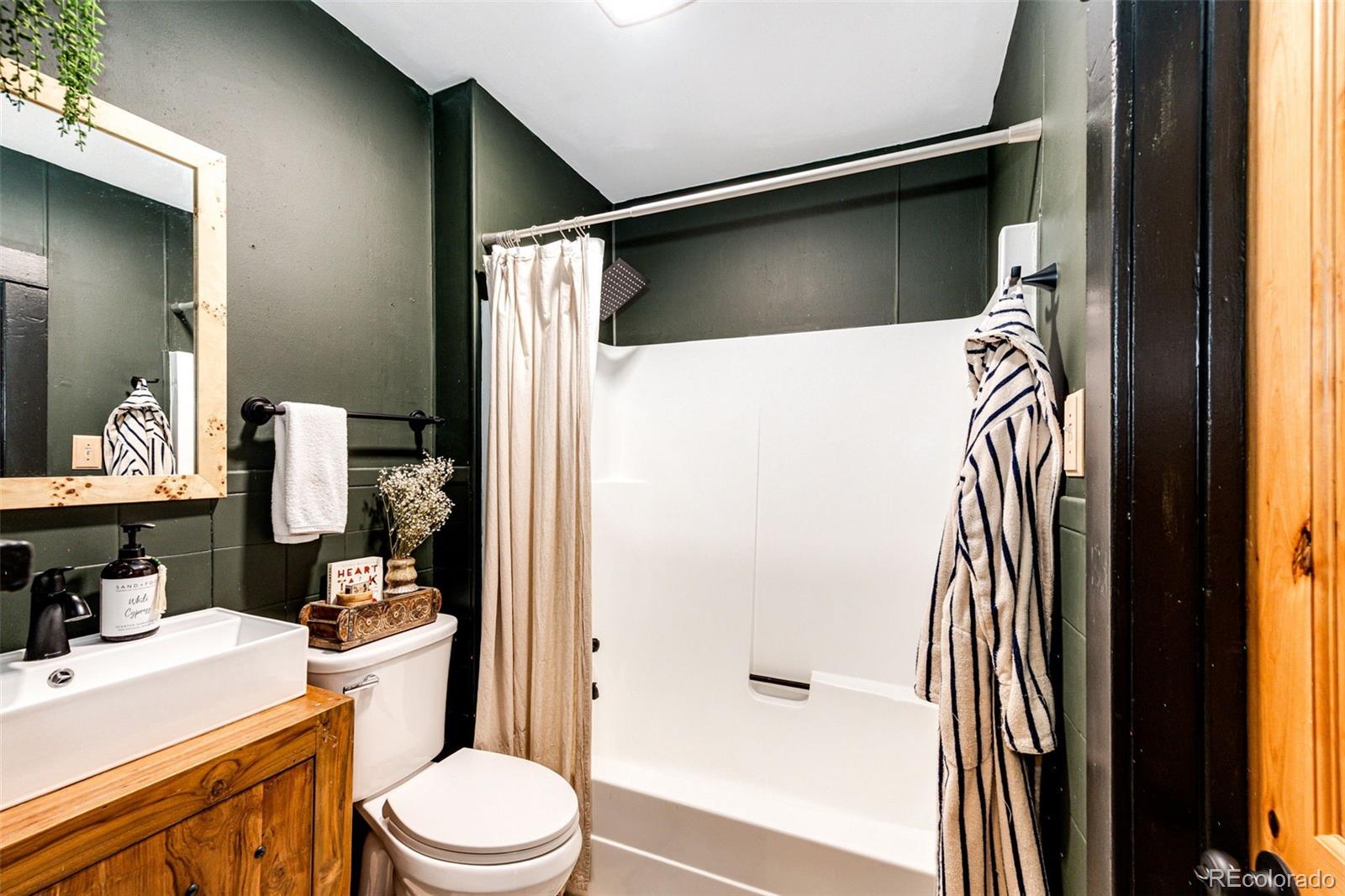 MLS Image #15 for 4057  bryant street,denver, Colorado