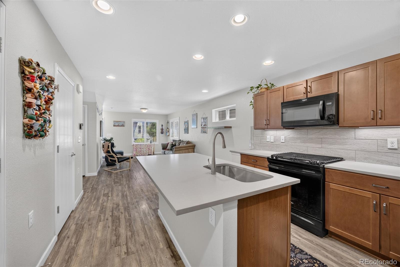 MLS Image #9 for 5843  boston street,denver, Colorado