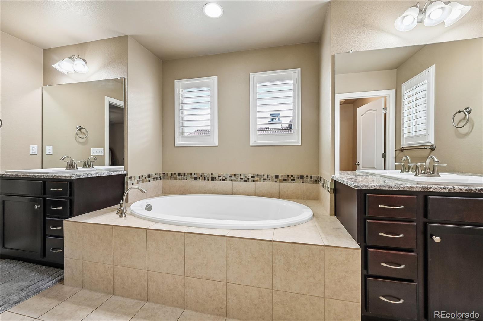 MLS Image #16 for 15229 w la salle avenue,denver, Colorado