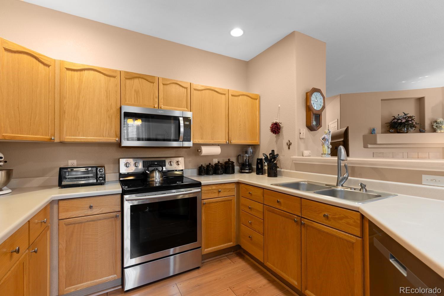MLS Image #6 for 8309 s independence circle,littleton, Colorado